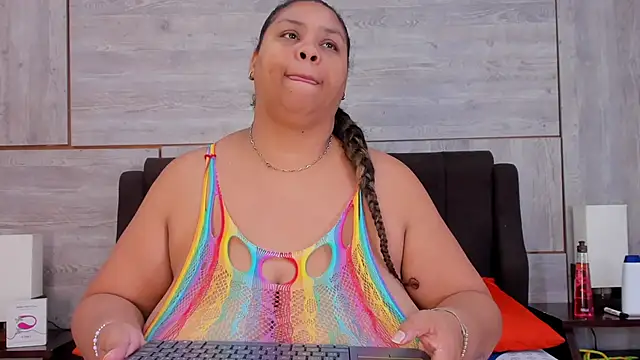 Lynn Jones online show from 01/16/25, 04:07