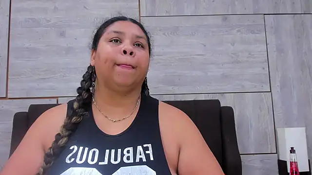 Lynn Jones online show from 01/25/25, 04:02