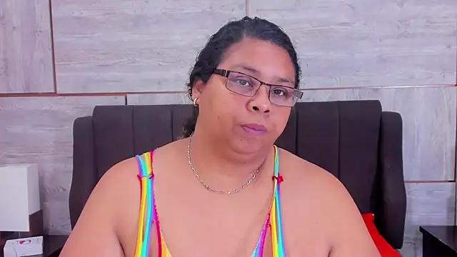 Lynn Jones online show from 02/05/25, 04:48