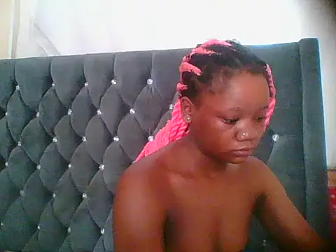 HotJeylee online show from 12/19/25, 07:26