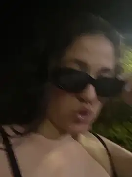 Snapshot of royalgirls_x chatting on 02/18/25, 04:26 royalgirls x online show from 02/18/25, 04:26