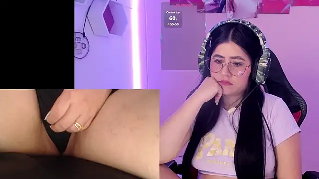 DanielaHang online show from 01/22/25, 01:11