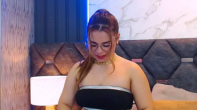 ThaniaJones online show from 03/12/25, 03:18