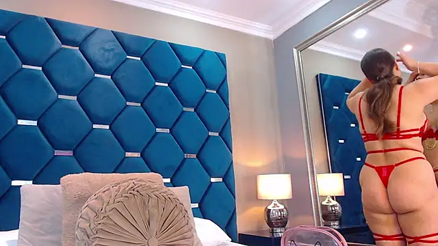 ThaniaJones online show from 02/08/26, 12:08