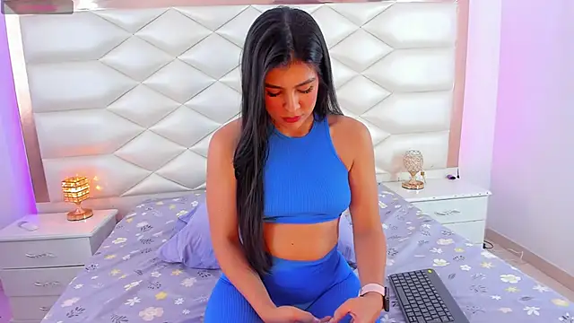 Snapshot of samanthaevans4 chatting on 12/05/24, 07:38 samanthaevans4 online show from 12/05/24, 07:38