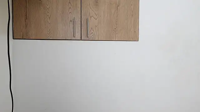 Snapshot of khloe_kaczka_ chatting on 01/09/25, 01:24 khloe kaczka online show from 01/09/25, 01:24