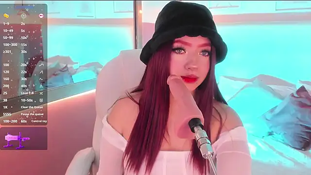 Snapshot of Kloe_Raize chatting on 12/28/24, 10:34 Kloe Raize online show from 12/28/24, 10:34