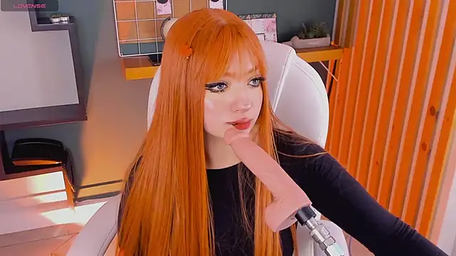 Snapshot of Kloe_Raize chatting on 02/19/25, 10:31 Kloe Raize online show from 02/19/25, 10:31