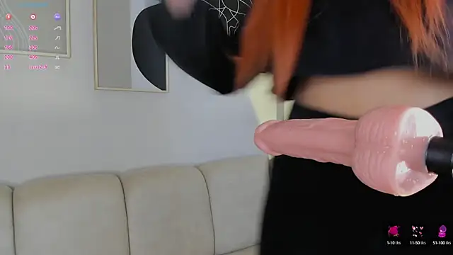 Snapshot of Kloe_Raize chatting on 10/08/25, 06:44 Kloe Raize online show from 10/08/25, 06:44