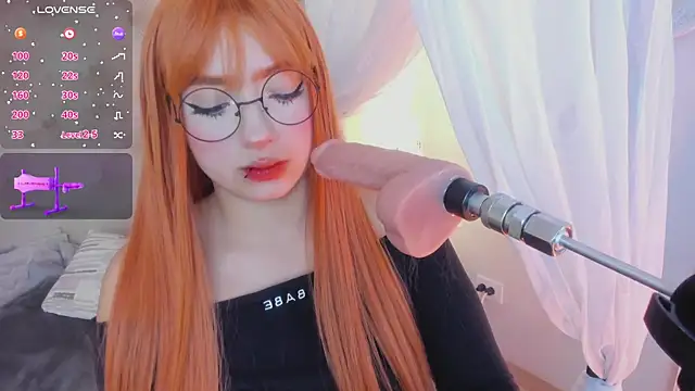 Snapshot of Kloe_Raize chatting on 10/25/25, 11:32 Kloe Raize online show from 10/25/25, 11:32