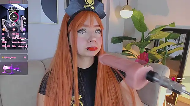 Snapshot of Kloe_Raize chatting on 10/29/25, 06:15 Kloe Raize online show from 10/29/25, 06:15