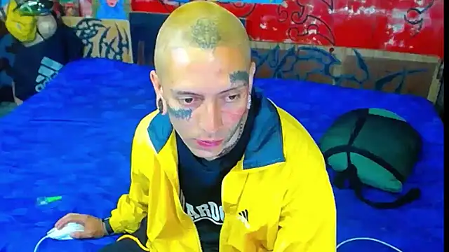 deivid estrada online show from 11/12/25, 04:07