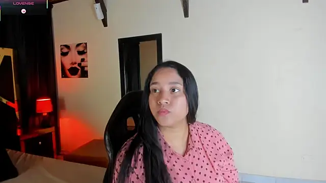 EmiliWilliams online show from 10/18/25, 11:38