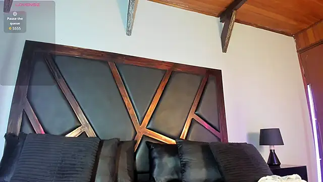 EmiliWilliams online show from 02/11/26, 09:53