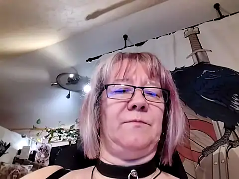 Snapshot of TittenMichelle chatting on 05/06/26, 06:24 TittenMichelle online show from 05/06/26, 06:24