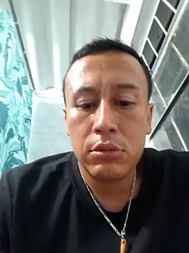 Snapshot of andresbigcock9 chatting on 04/20/26, 10:40 andresbigcock9 online show from 04/20/26, 10:40