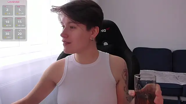 JessieFlower online show from 10/29/25, 08:27