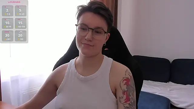 Snapshot of JessieFlower chatting on 08/06/26, 07:43 JessieFlower online show from 08/06/26, 07:43