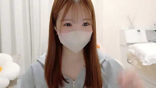 Snapshot of HONO_cha chatting on 10/19/25, 11:11 HONO cha online show from 10/19/25, 11:11