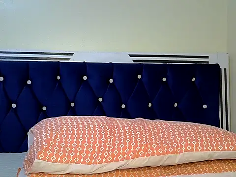 Snapshot of Goddess_nanaya chatting on 11/11/25, 05:02 Goddess nanaya online show from 11/11/25, 05:02