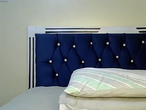 Snapshot of Goddess_nanaya chatting on 12/01/25, 04:45 Goddess nanaya online show from 12/01/25, 04:45