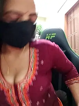 Snapshot of Payel-Sen chatting on 01/08/26, 06:21 Payel-Sen online show from 01/08/26, 06:21