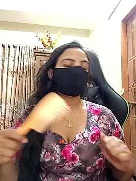 Snapshot of Payel-Sen chatting on 01/18/26, 05:17 Payel-Sen online show from 01/18/26, 05:17