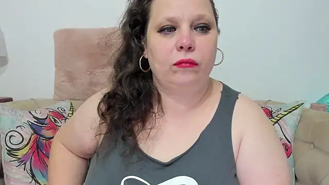 Snapshot of KarolineJoyy chatting on 11/08/25, 07:34 KarolineJoyy online show from 11/08/25, 07:34