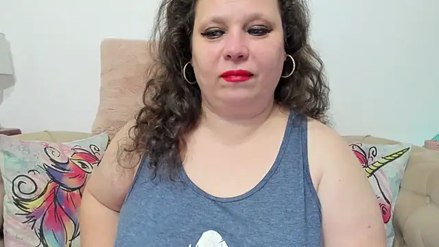 Snapshot of KarolineJoyy chatting on 11/26/25, 08:10 KarolineJoyy online show from 11/26/25, 08:10