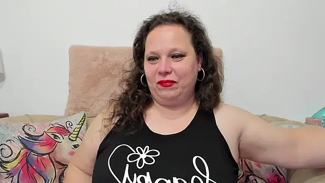 Snapshot of KarolineJoyy chatting on 11/28/25, 07:38 KarolineJoyy online show from 11/28/25, 07:38