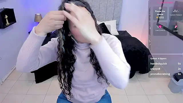 Lana stone  online show from 03/15/25, 08:04