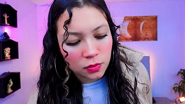 Lana stone  online show from 10/03/25, 03:14