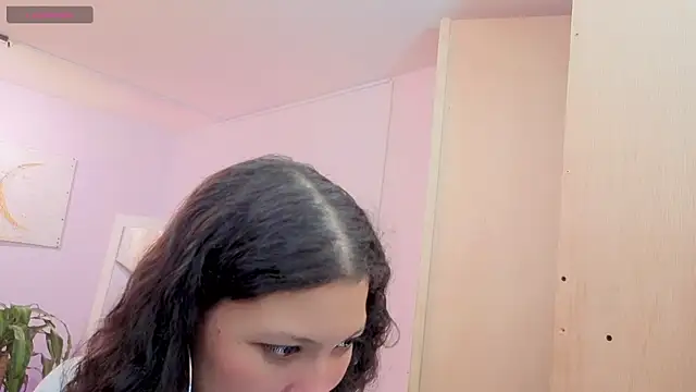 Lana stone  online show from 03/27/26, 03:34