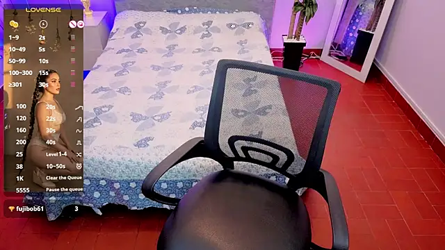 Lana stone  online show from 03/27/26, 08:26