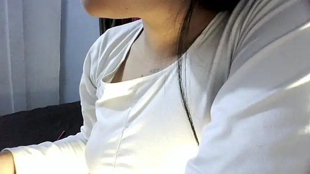 linzeysmith4 online show from 05/30/26, 07:49