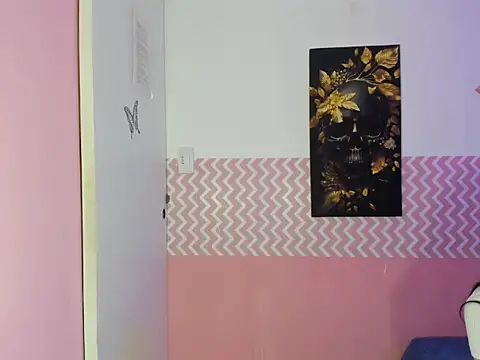 Snapshot of Emma-Wilson chatting on 01/29/25, 07:53 Emma-Wilson online show from 01/29/25, 07:53