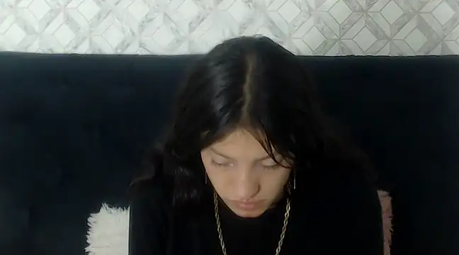 Snapshot of Emma-Wilson chatting on 02/26/25, 05:39 Emma-Wilson online show from 02/26/25, 05:39