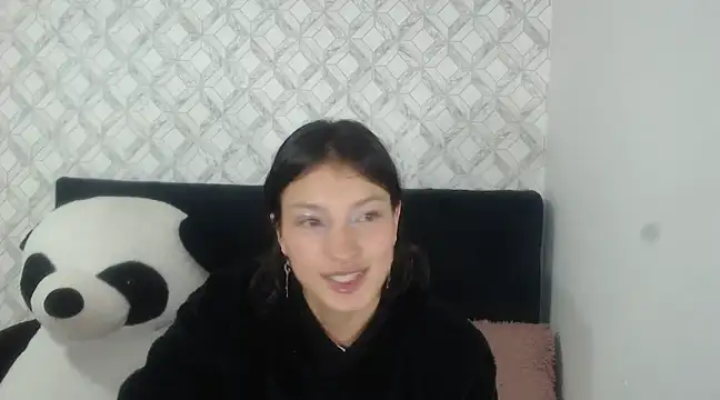 Snapshot of Emma-Wilson chatting on 02/28/25, 05:04 Emma-Wilson online show from 02/28/25, 05:04