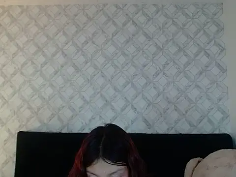 Snapshot of Emma-Wilson chatting on 11/13/25, 03:49 Emma-Wilson online show from 11/13/25, 03:49