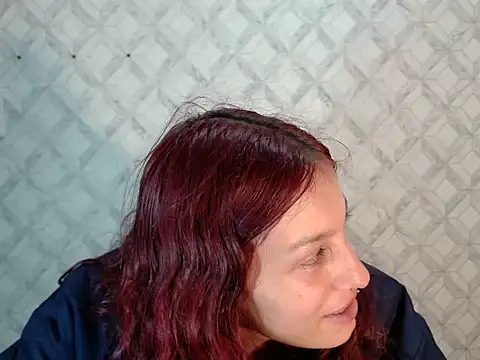 Snapshot of Emma-Wilson chatting on 06/18/26, 04:24 Emma-Wilson online show from 06/18/26, 04:24