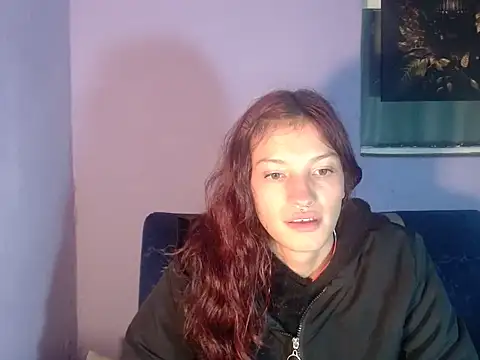 Snapshot of Emma-Wilson chatting on 07/18/26, 08:18 Emma-Wilson online show from 07/18/26, 08:18