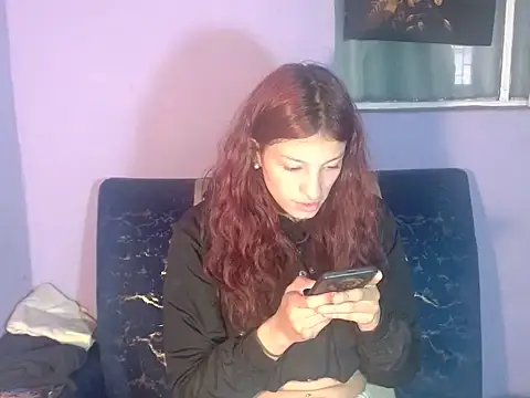 Snapshot of Emma-Wilson chatting on 08/03/26, 06:22 Emma-Wilson online show from 08/03/26, 06:22