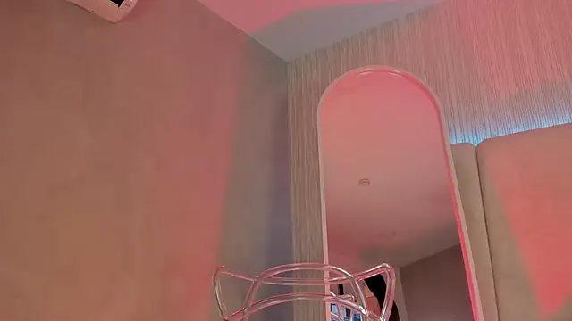 Snapshot of MALENA-ANGEL chatting on 11/20/25, 08:30 MALENA-ANGEL online show from 11/20/25, 08:30