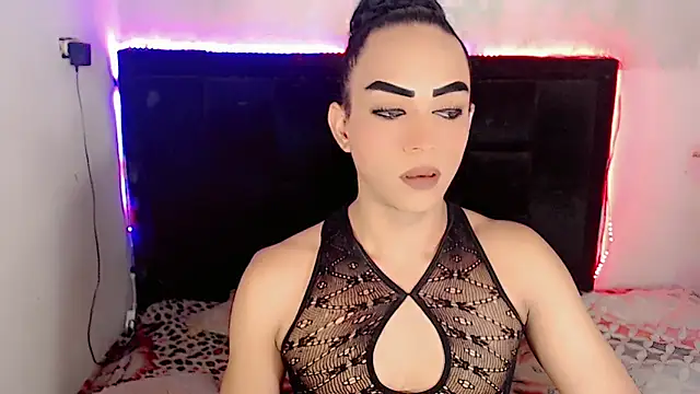 Snapshot of Michell_Queen chatting on 03/28/26, 04:56 Michell Queen online show from 03/28/26, 04:56