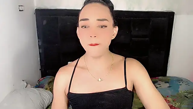 Snapshot of Michell_Queen chatting on 04/16/26, 06:25 Michell Queen online show from 04/16/26, 06:25