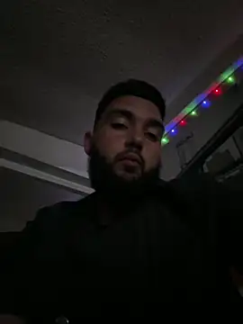 Snapshot of bigdickgio6923 chatting on 12/09/24, 04:34 bigdickgio6923 online show from 12/09/24, 04:34