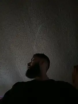 Snapshot of bigdickgio6923 chatting on 01/22/25, 12:48 bigdickgio6923 online show from 01/22/25, 12:48