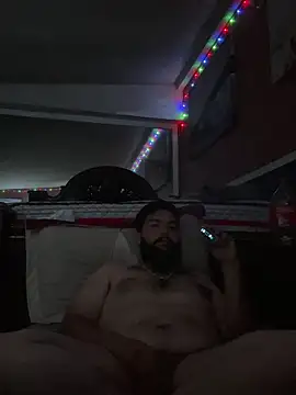 Snapshot of bigdickgio6923 chatting on 02/09/25, 06:22 bigdickgio6923 online show from 02/09/25, 06:22