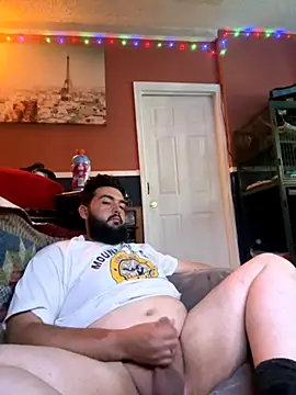 Snapshot of bigdickgio6923 chatting on 11/29/25, 11:30 bigdickgio6923 online show from 11/29/25, 11:30