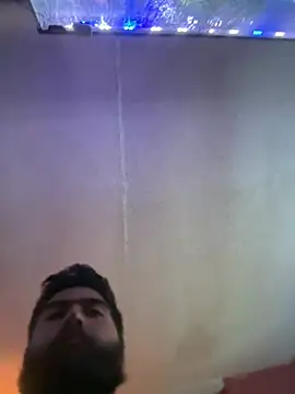 Snapshot of bigdickgio6923 chatting on 03/29/26, 06:52 bigdickgio6923 online show from 03/29/26, 06:52